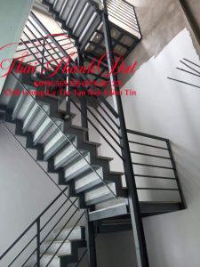 Làm lan can cầu thang sắt tại Củ Chi