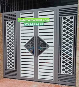 Thợ làm cửa cổng sắt 4 cánh chuyên nghiệp tại quận Tân Phú