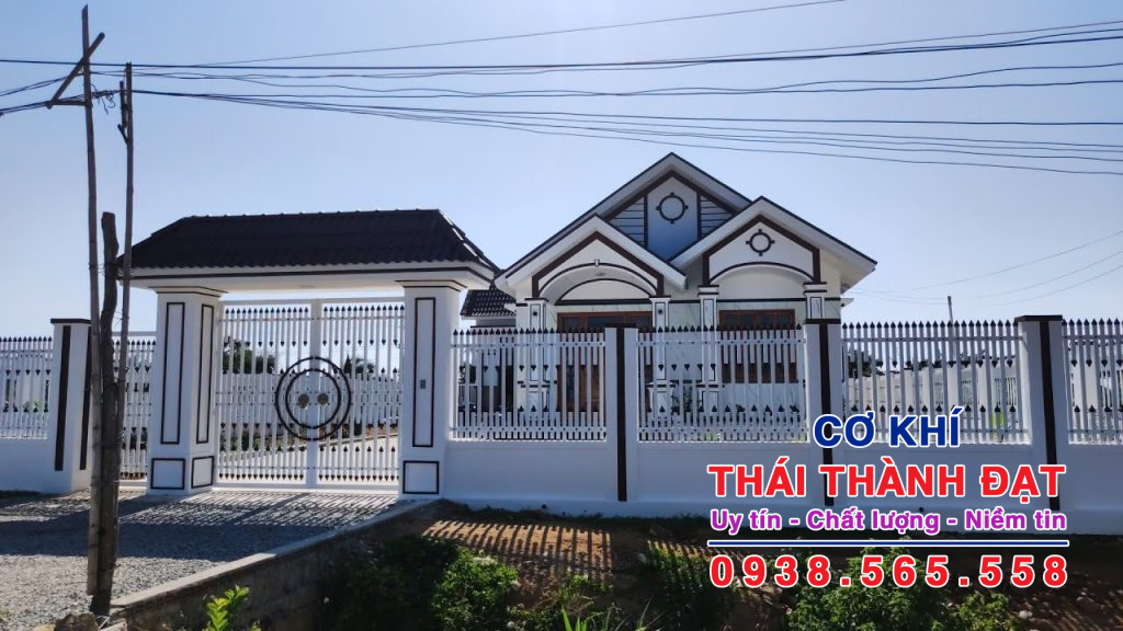 Làm hàng rào sắt giá rẻ tại Quận 5