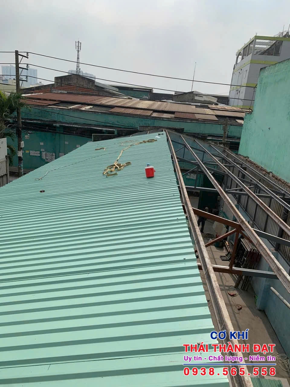 Công Ty Làm Mái Tôn PU Chống Nóng Tại Nhà Bè – Uy Tín, Chất Lượng Số 1