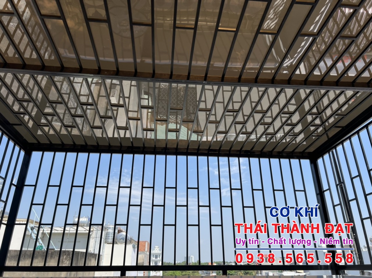 Báo giá dịch vụ làm mái nhựa poly tại Gò Vấp