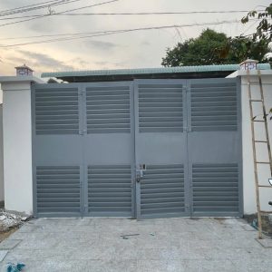 Cửa cổng sắt Thủ Đức