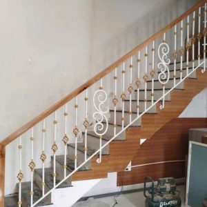 Làm lan can sắt tại Hóc Môn bền đẹp