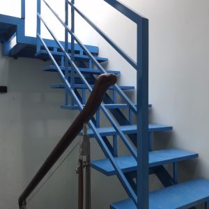 Làm cầu thang sắt xương cá tại Quận Tân Phú