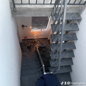 Làm cầu thang sắt xương cá tại Quận Tân Phú