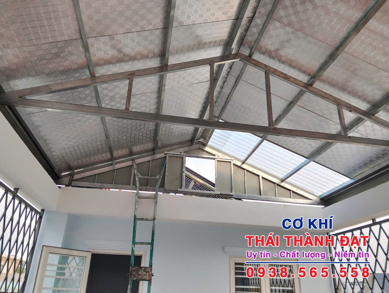 Báo giá dịch vụ làm mái tôn sân thượng tại Thủ Đức Báo giá dịch vụ làm mái tôn sân thượng tại Thủ Đức