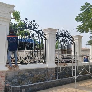 Làm hàng rào sắt mỹ thuật tại Quận 9