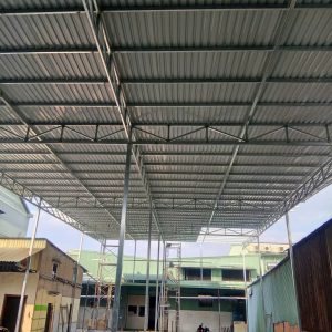 Báo giá dịch vụ làm mái tôn tại Quận Tân Phú