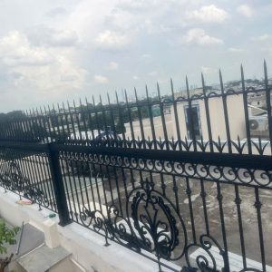 Dịch vụ làm hàng rào chông sắt tại Củ Chi